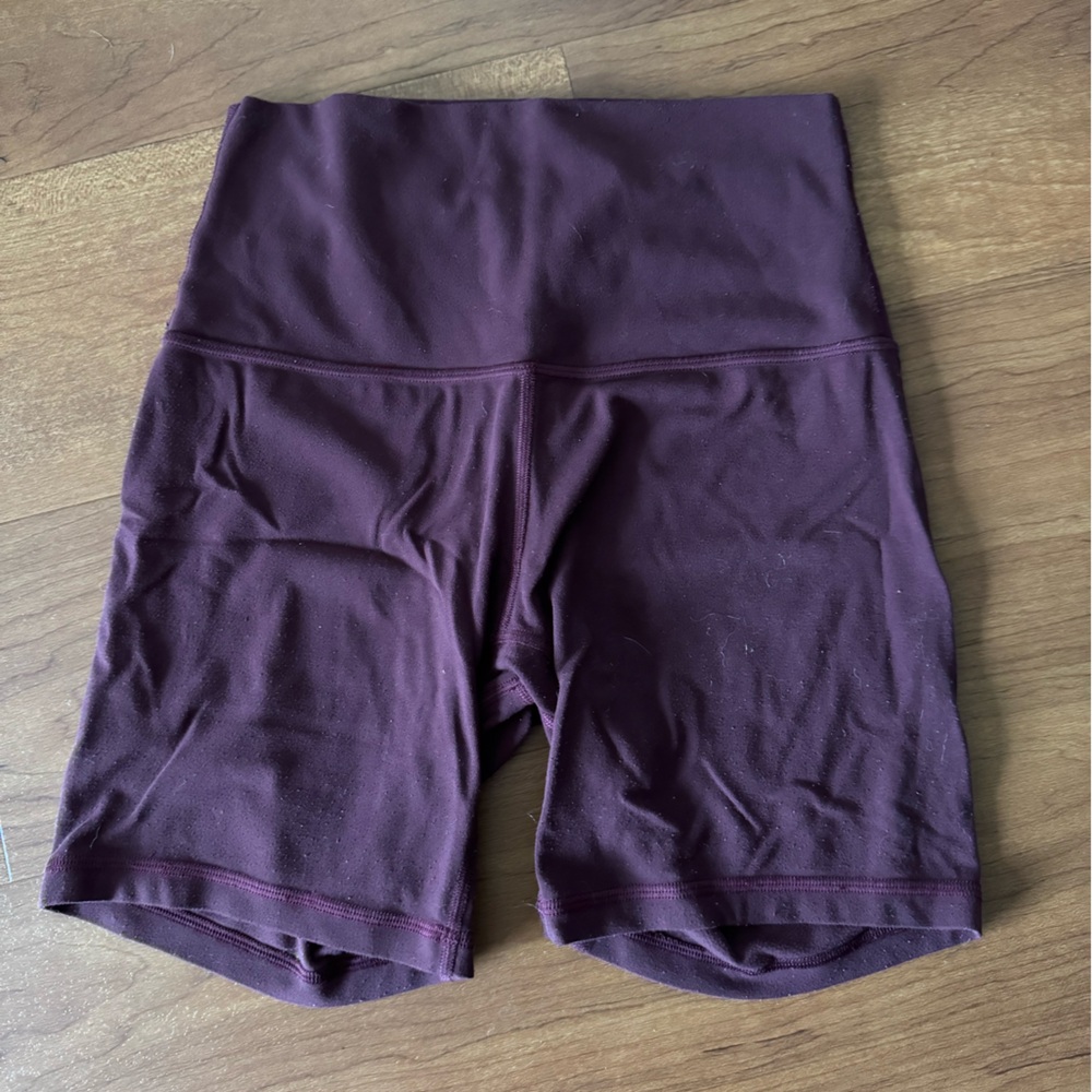 Lululemon align 6” short size 4
